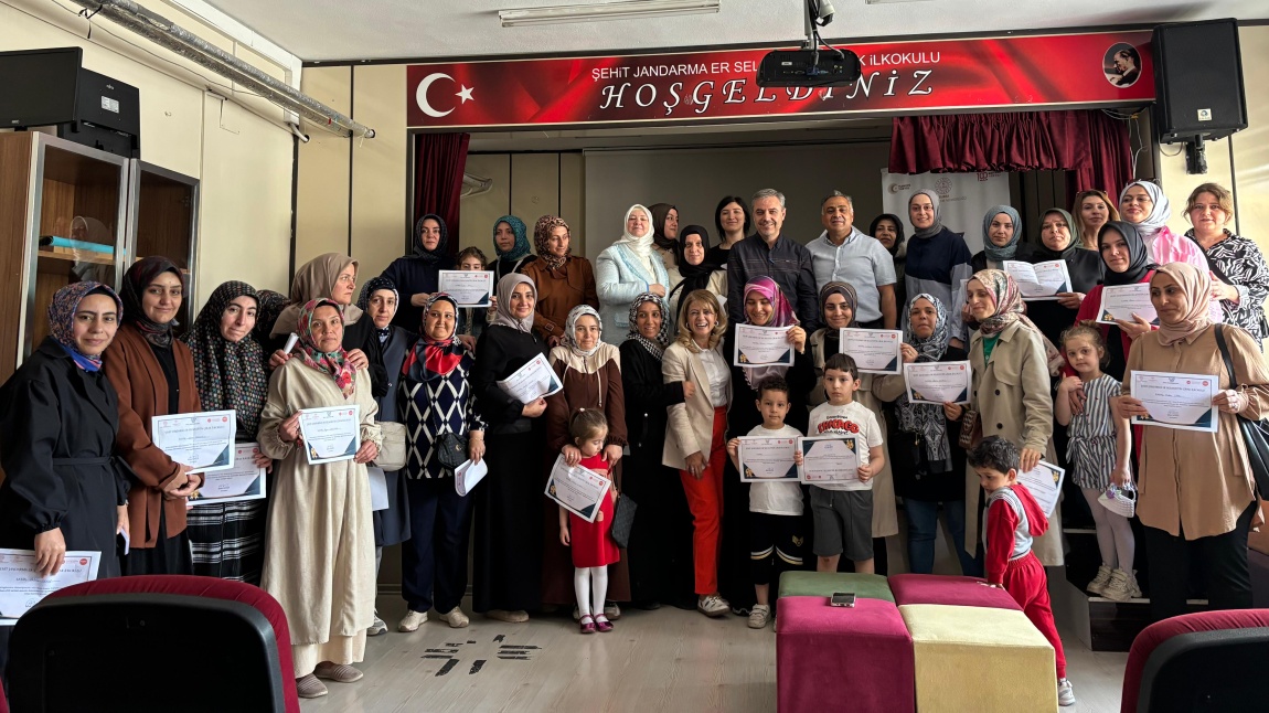 Veli Akademileri Eğitimleri Tamamlandı