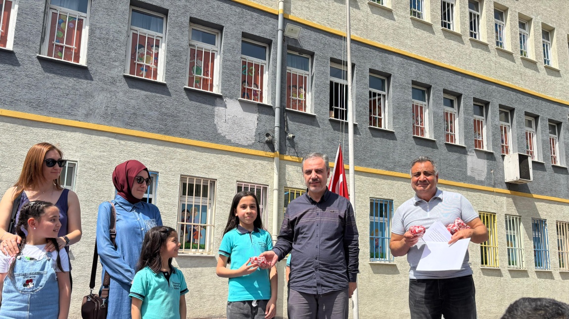Akran Dostluğu Resim Yarışması